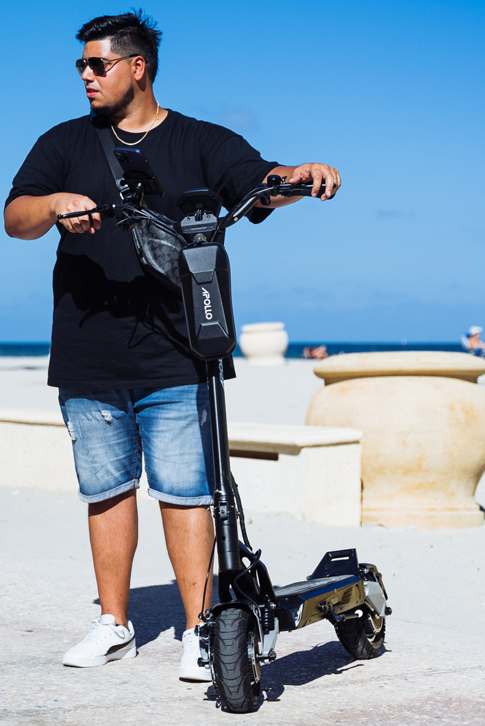 Apollo Hyper Scooter SUN RIDE Rentals, Miami Beach, Florida