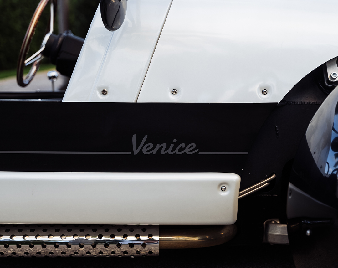 Apollo Hyper Scooter SUN RIDE Rentals, Miami Beach, Florida